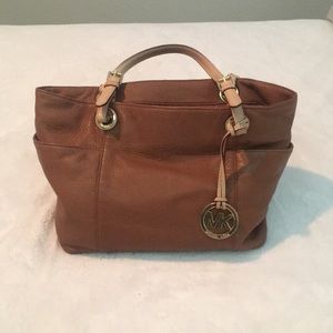 Michael Korda purse